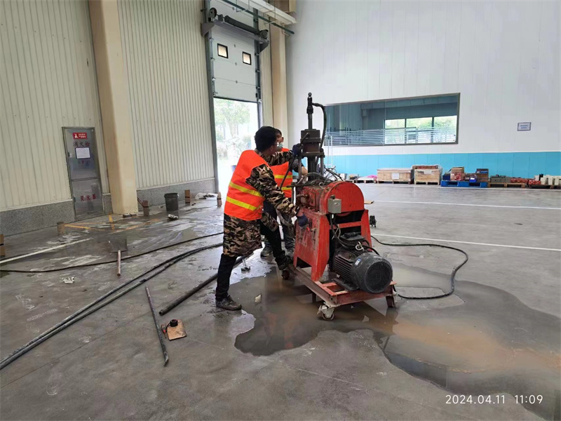 历下厂房地面下沉塌陷注浆加固施工